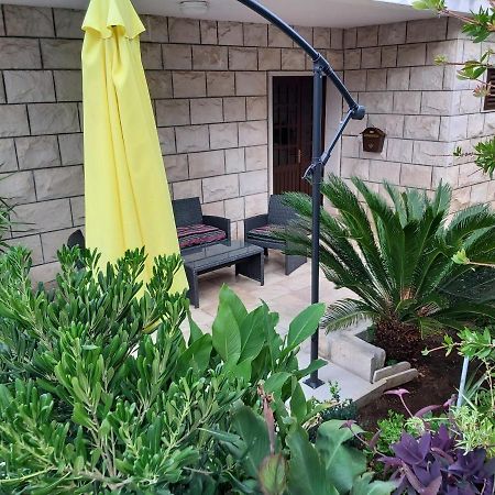 Apartment Brandel * Croatia * Brac * Selca * Puntinak Exterior photo